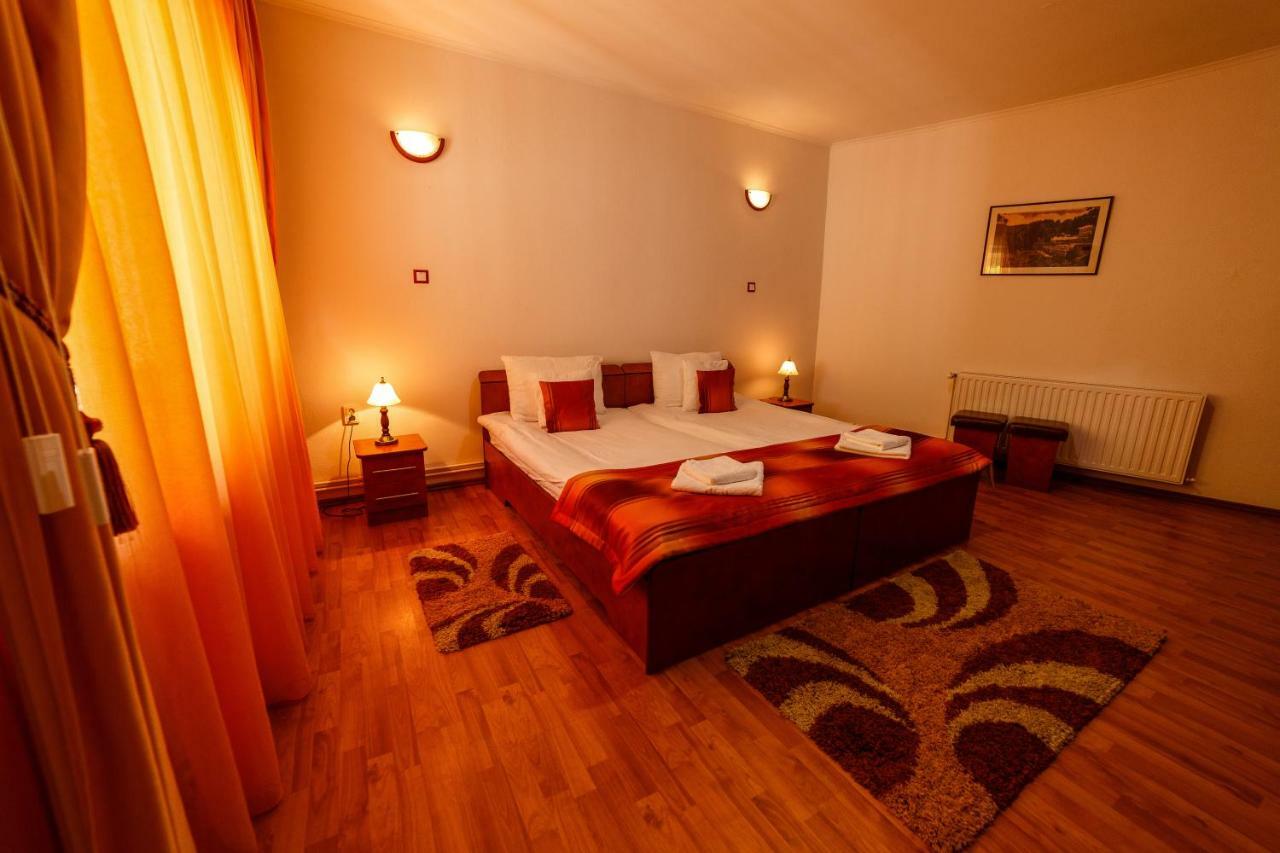 Pensiunea Eva Bed & Breakfast Sovata Ngoại thất bức ảnh