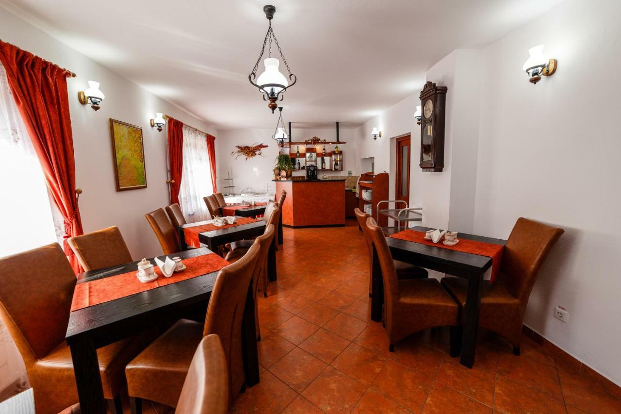 Pensiunea Eva Bed & Breakfast Sovata Ngoại thất bức ảnh