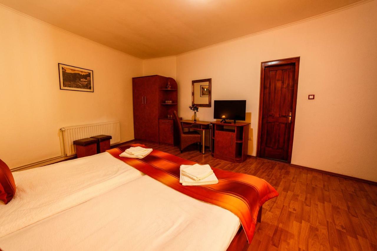 Pensiunea Eva Bed & Breakfast Sovata Ngoại thất bức ảnh