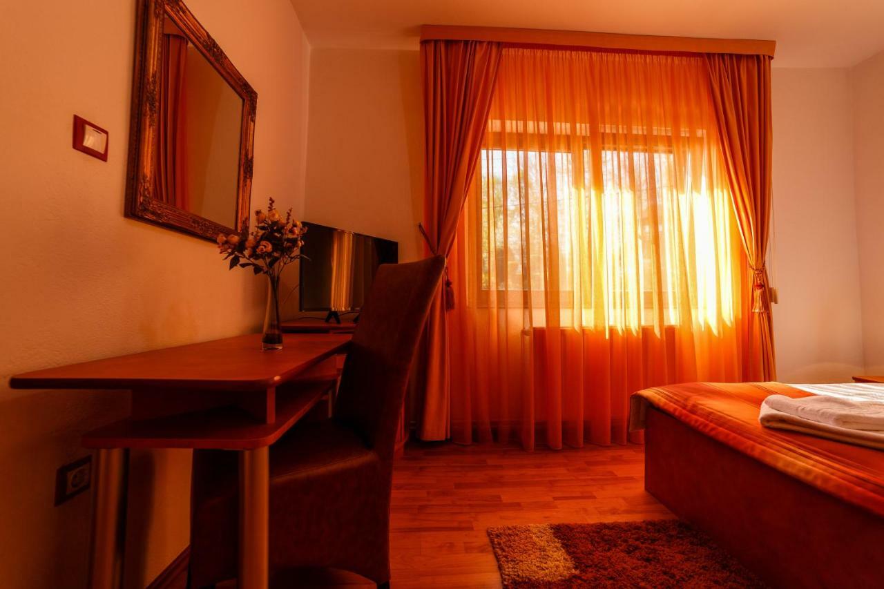 Pensiunea Eva Bed & Breakfast Sovata Ngoại thất bức ảnh